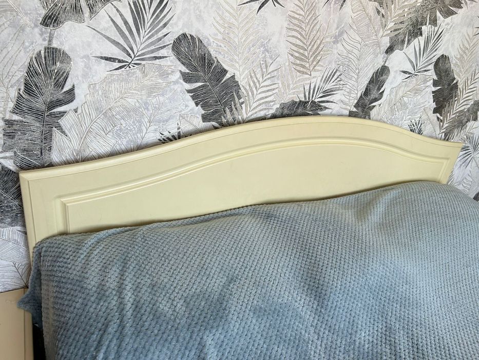 Продам спальни гарнитур