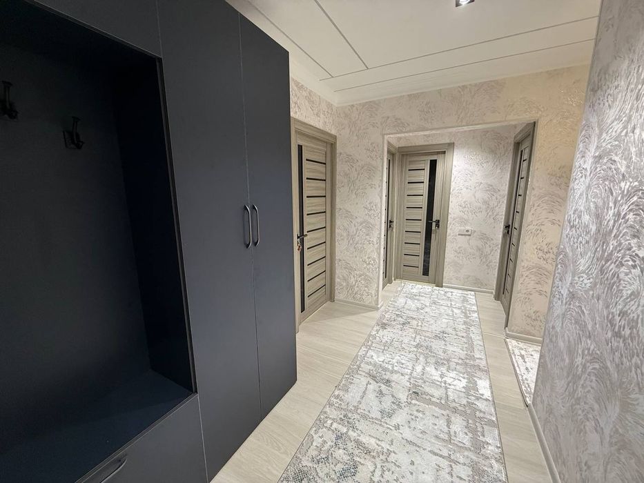 Uy 
#3-4х комнат
#новостройка
Югославский проект, + 2 гара