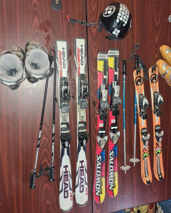 Urgent! Schiuri mărimi copii, clăpari, cască, bețe