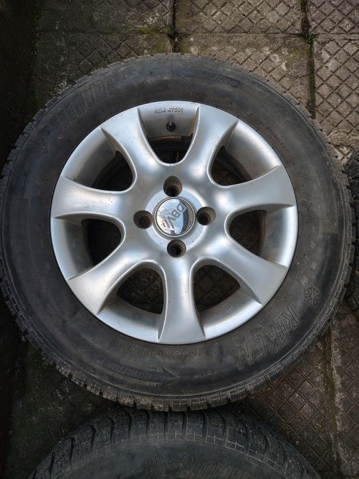 Джанти DBV KBA47591 5.5J 14" ET35 с гуми Riken 185/65 R14 86T