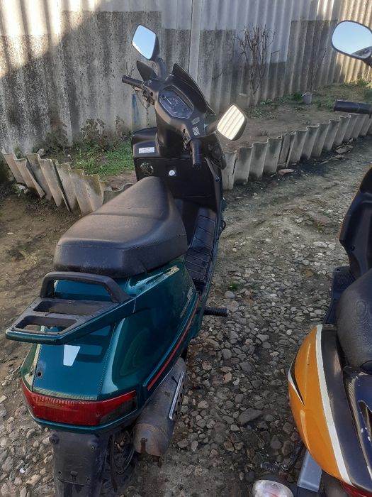 Scuter de vînzare
