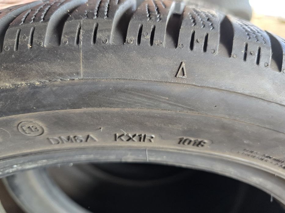 Anvelope 215 50 r17 iarna Dunlop