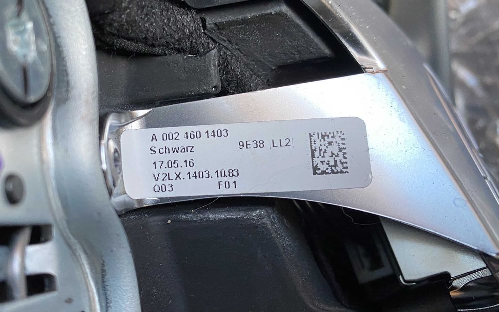 Оригинален волан С ПОДГРЯВАНЕ и ВИБРАЦИЯ за Mercedes W222