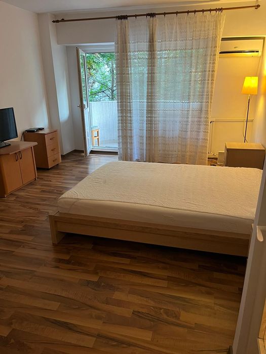 Garsoniera de închiriat zona Vitan Mall