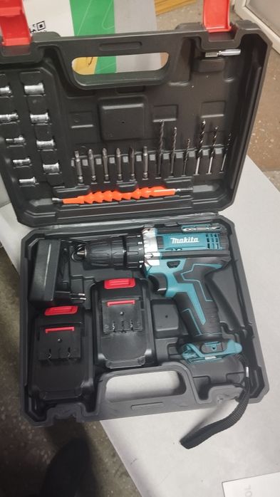 Шуруповёр Макита