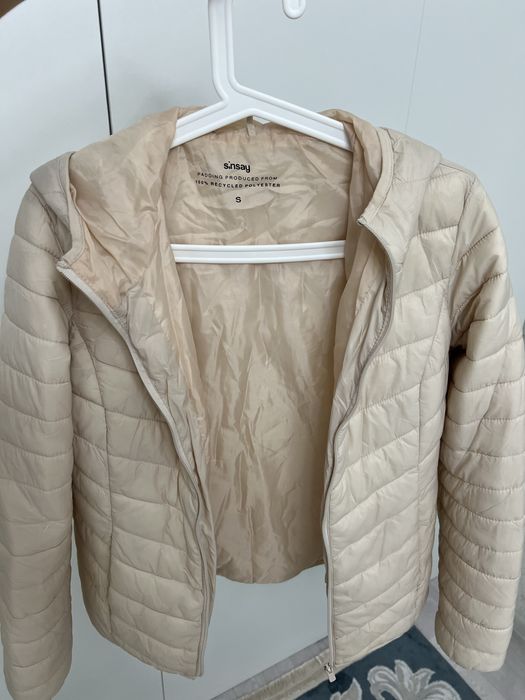 Женская куртка.