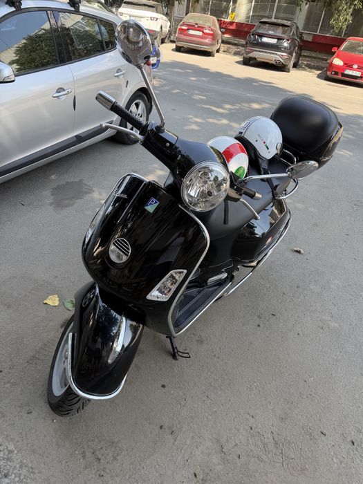 Piaggio Vespa GTS250IE
