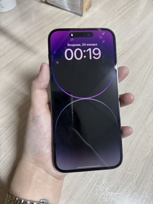 Продам айфон 14 про макс