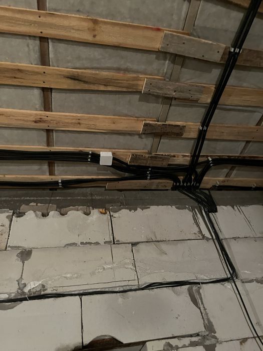 Электрик  220в Электромантажник