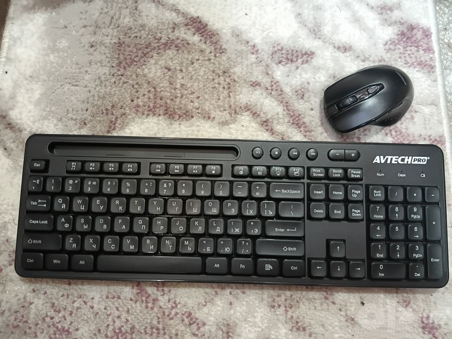 Simsiz klaviatura, sichqoncha to'plami Avtech Pro CW604 Ideal holatda