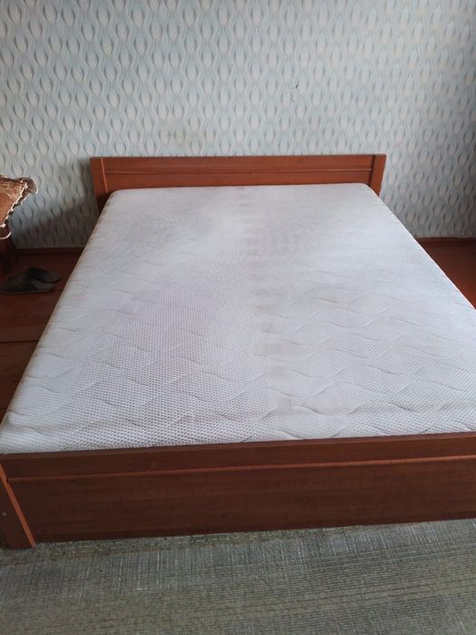 Кровать двухспальная