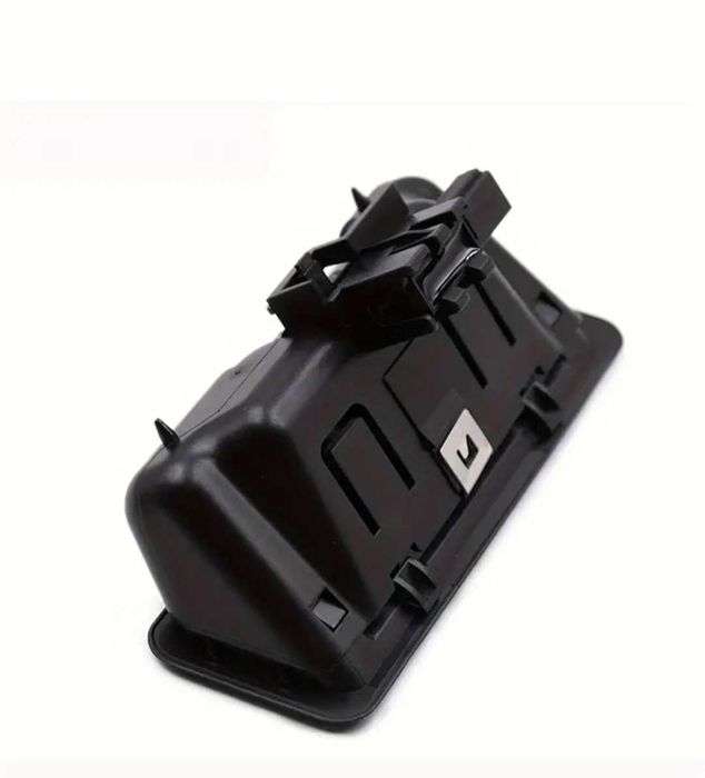 Нов бутон / дръжка за багажник BMW E60 X5 E70 x6 e71 E82 e88 e90 e91
