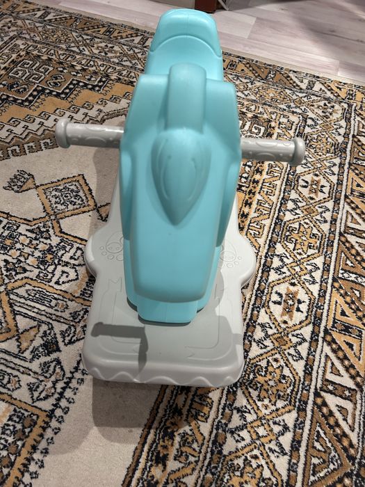 Продам детскую качалку