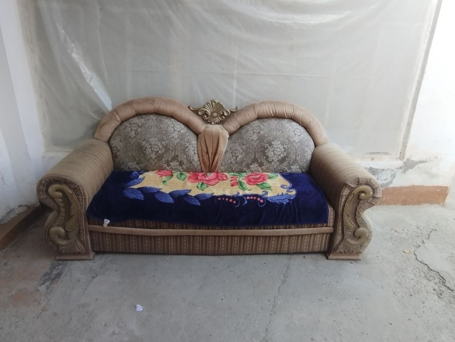 Диван хорошого состояния