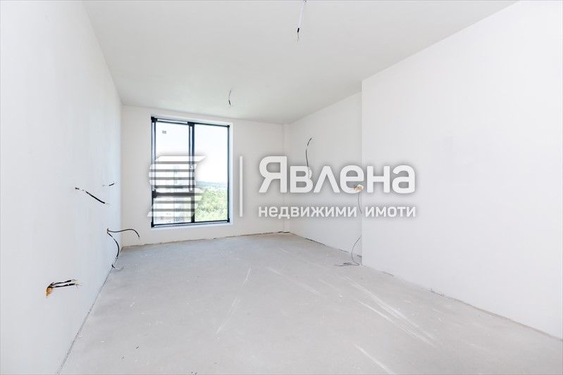 Продава се Тристаен апартамент в София, Кръстова вада - 126 кв.м за 2692 €/кв.м - Снимка #2