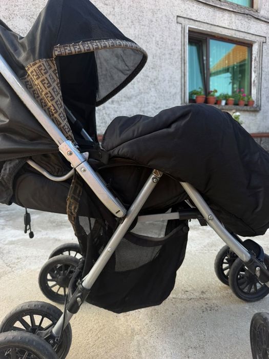 Детска количка FENDI кафяво / baby stroller FENDI brown