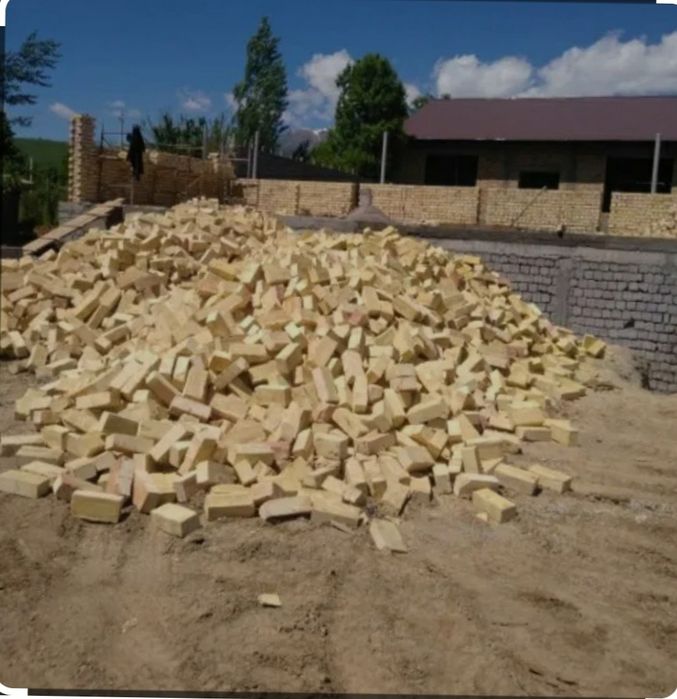 Кирпич гишт Standart va paltara gishtlar 1200 sum