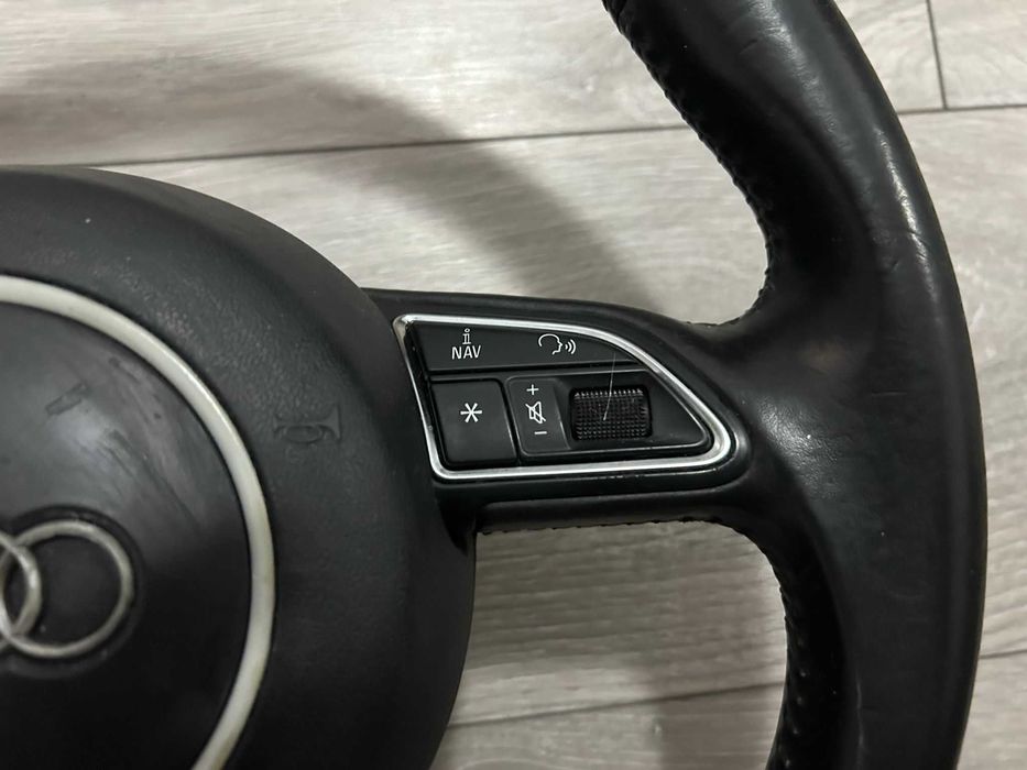 Volan Sport AUDI A3/A4/A5 -airbag Rotund /complet