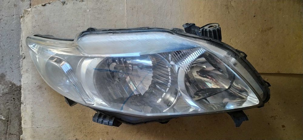 Блок Фара Toyota Corolla б/у