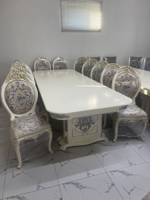 Столы кухынный гостинный