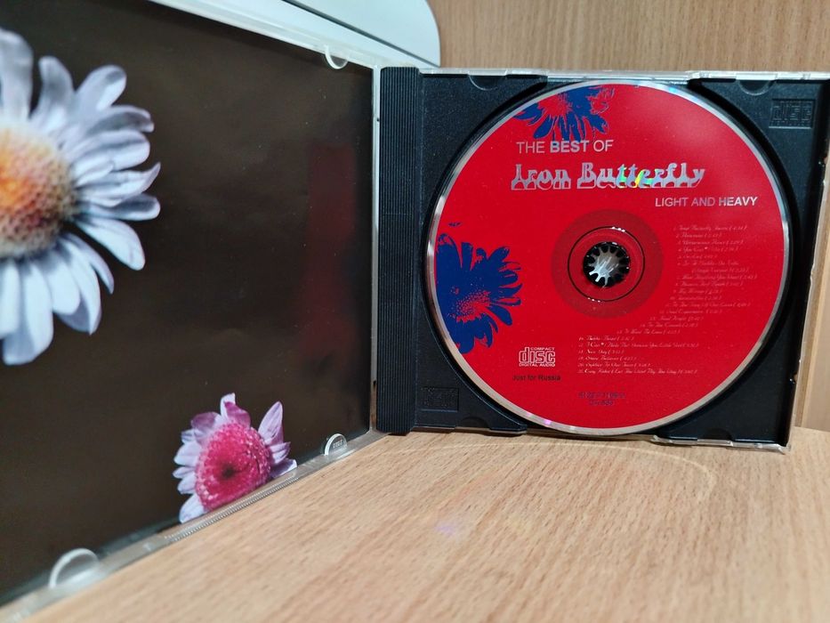 Продам музыкальные компакт-диски недорого