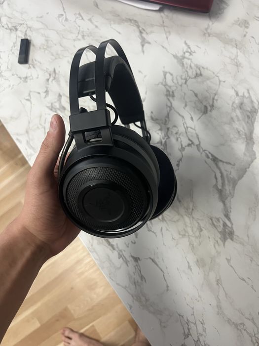 Слушалки Razer Nari Essential