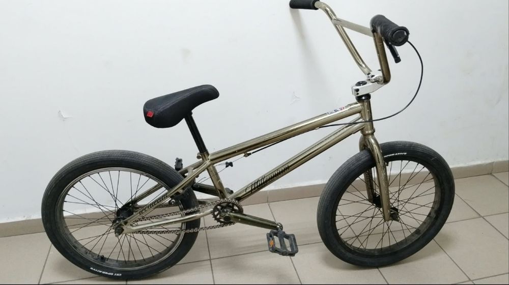 Трюковой велик BMX