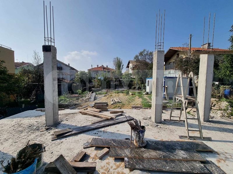 Продава се Тристаен апартамент в Варна, Галата - 92 кв.м за 1316 €/кв.м - Снимка #2