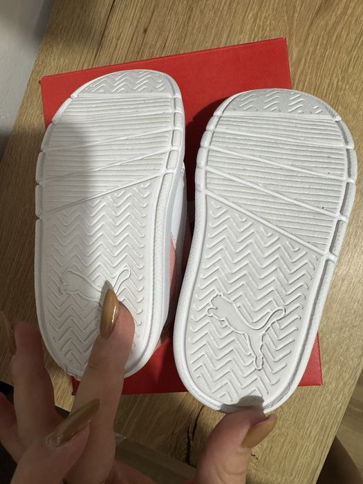 Adidasi Puma de fetite marimea 22