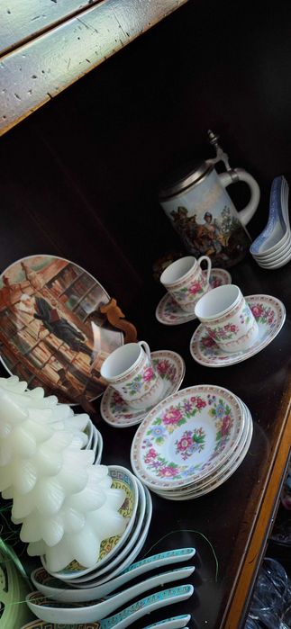 Bibelouri portelan, vaze, servicii ceai, cafea, ori argintate