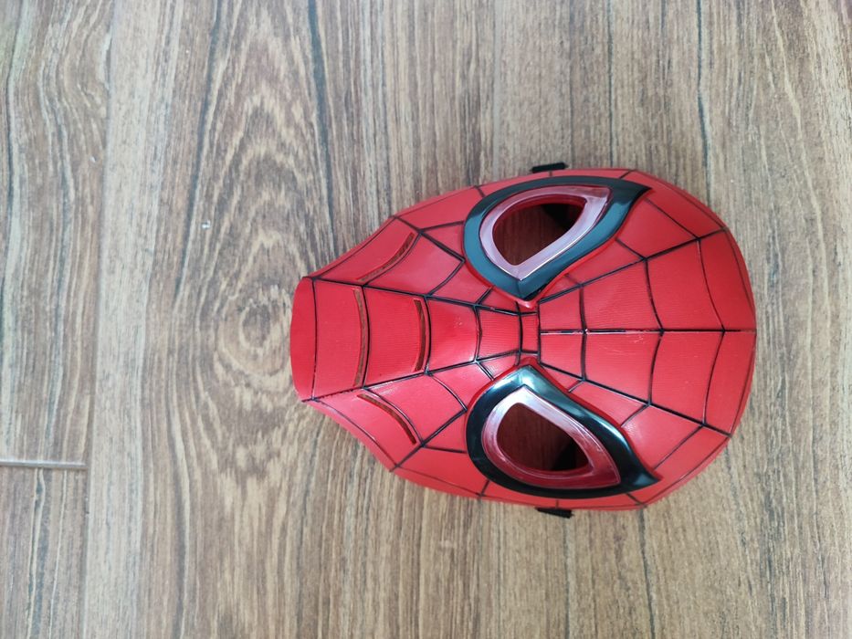 Masca Spiderman cu lumini