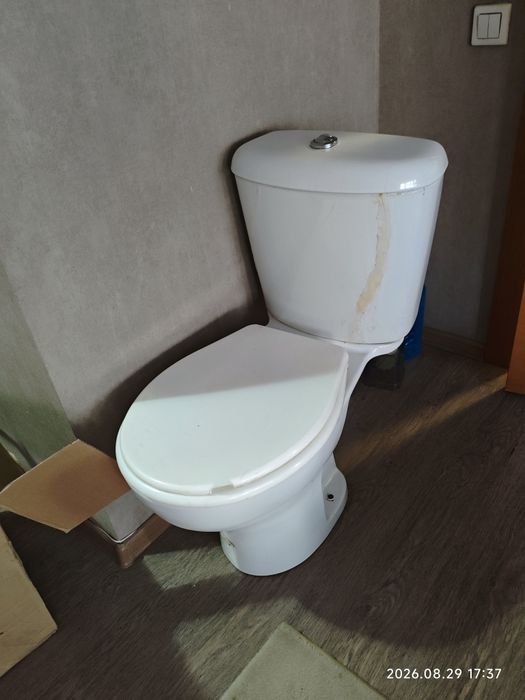 Отдам унитаз даром