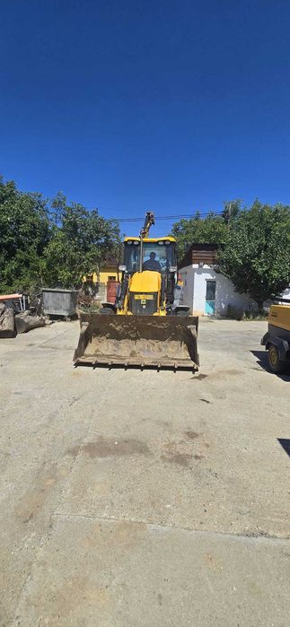 Buldoexcavator JCB3CX 2019 - 5147 ore cu 3 cupe si picon