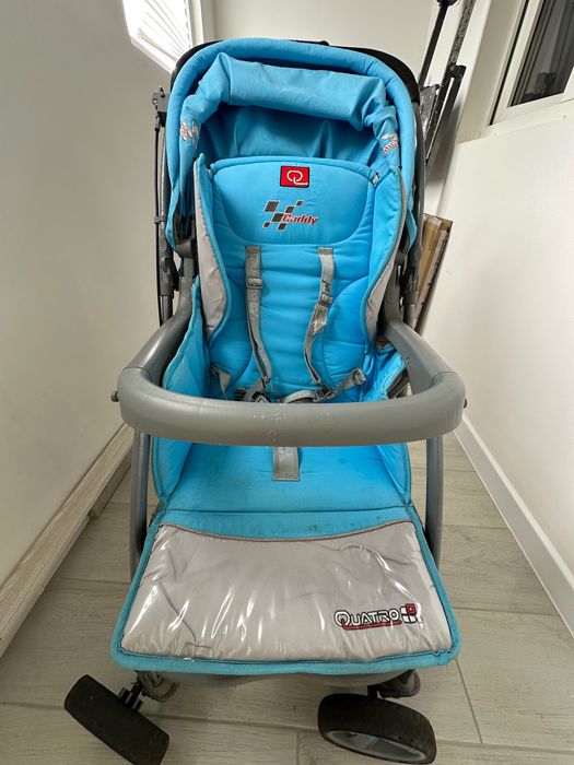 Продаю детскую коляску Quattro Caddy