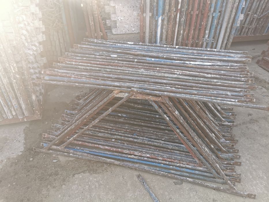 Vand schela metalica in perfecta stare de functionare