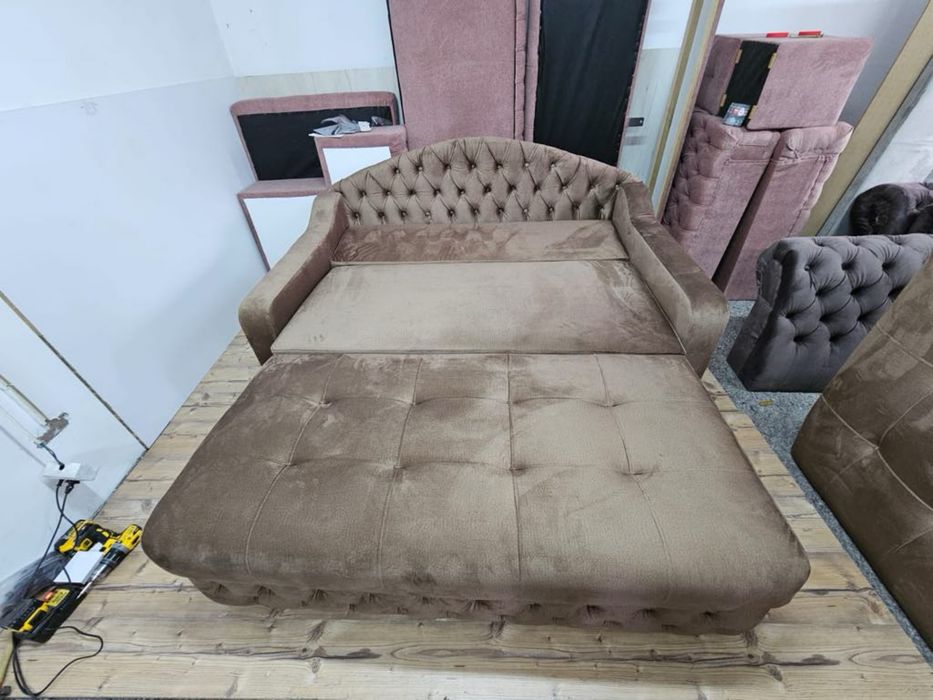 Canapea extensibilă premium, elegantă.