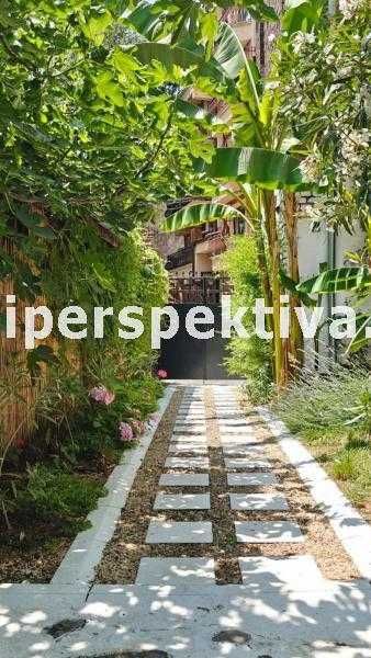 Продава се Двустаен апартамент в Пловдив, Център - 52 кв.м за 3077 €/кв.м - Снимка #12