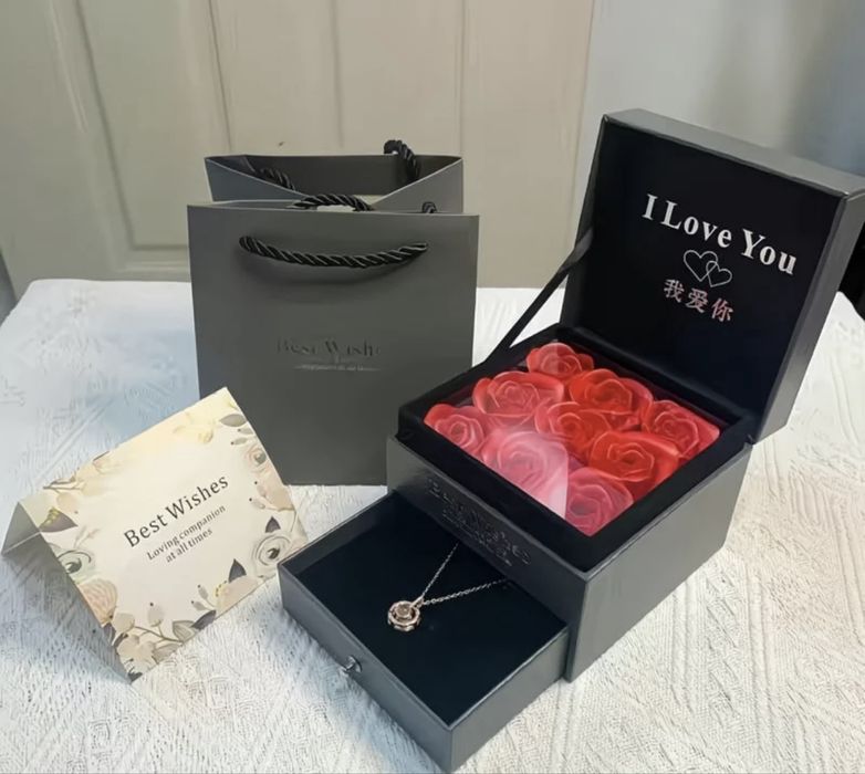 Подарки для своих дам,девушек