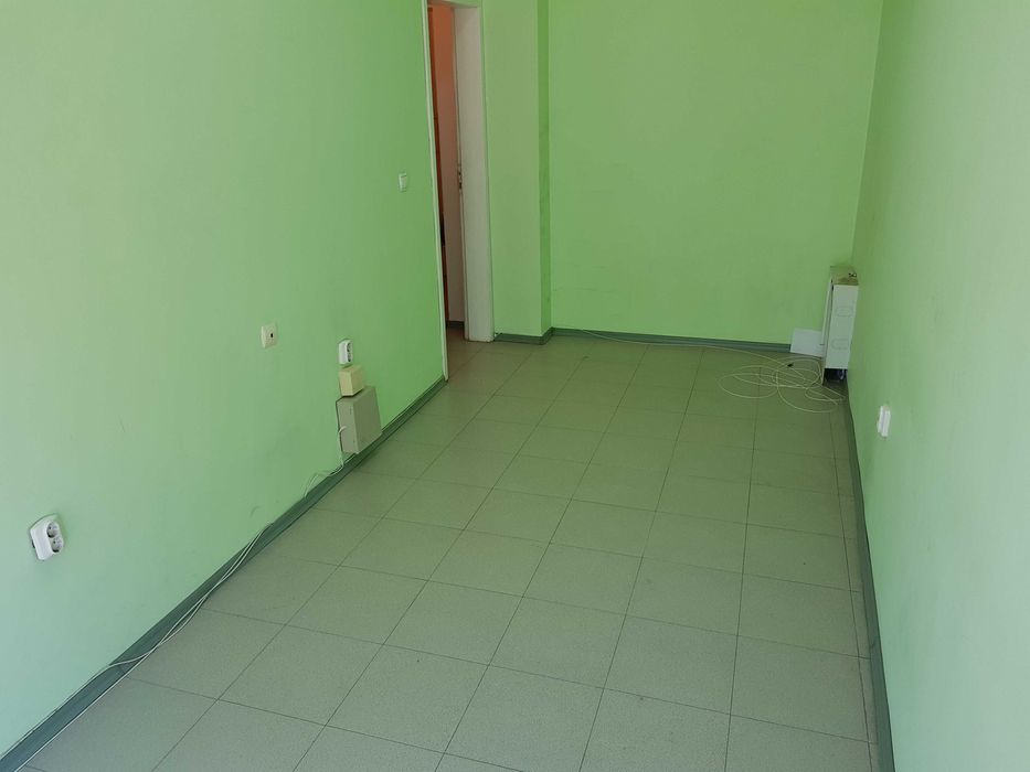 Дава се под наем Магазин в София, Кремиковци - 22 кв.м за 204 € - Снимка #2