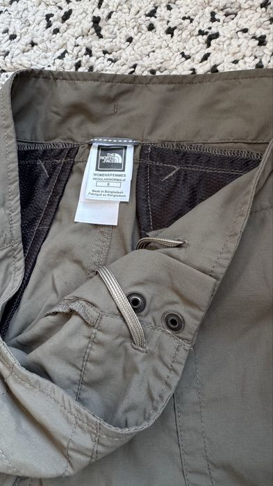 Дамски туристически панталон The North Face размер М
