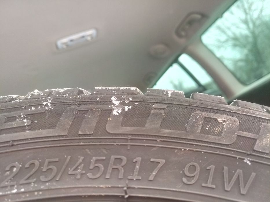 Летни гуми 225/45/17