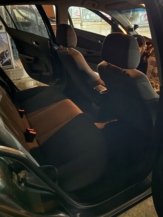 Opel astra H 1.6 benzina