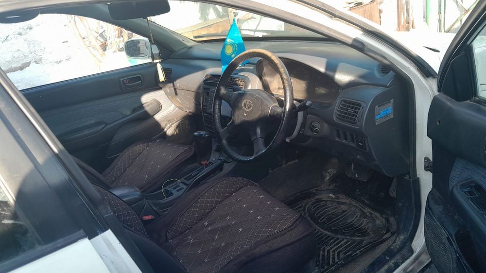 Toyota Carina улыбка