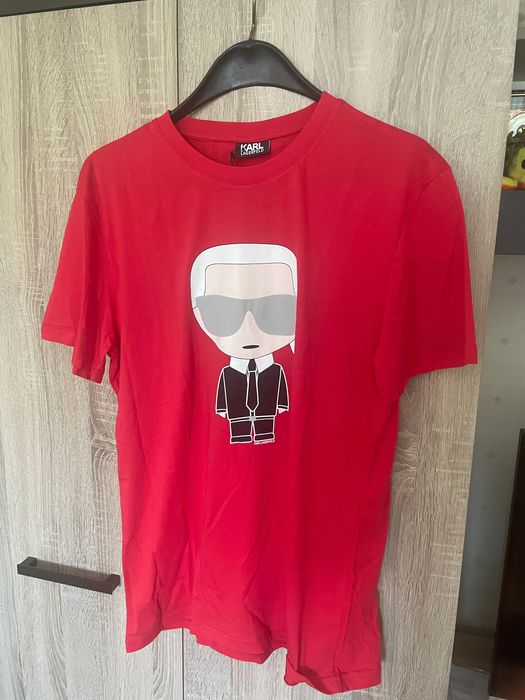 Оригинални блузи , закупени от Испания