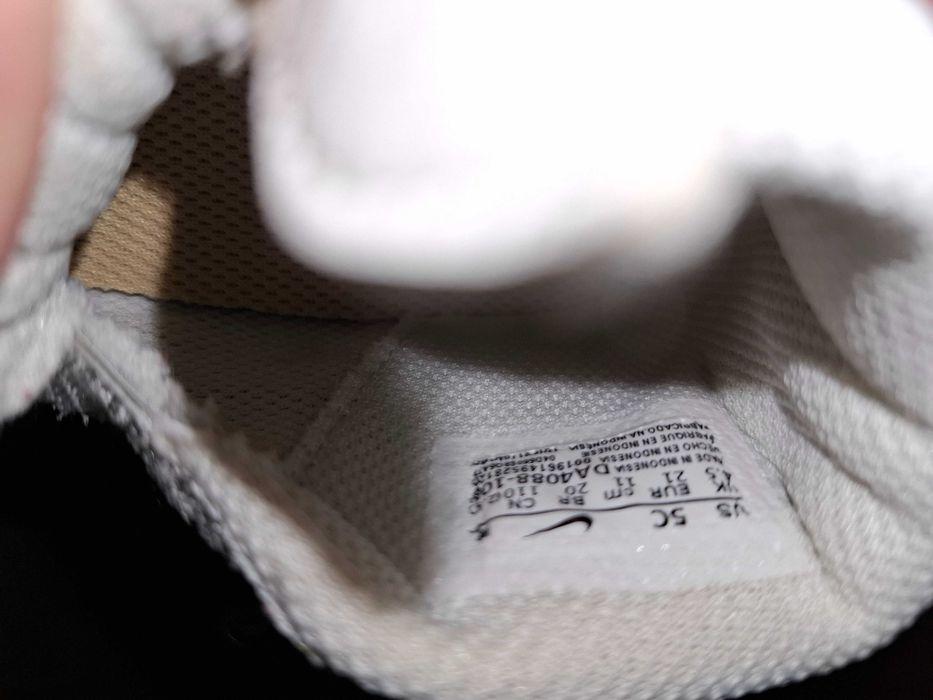 Adidasi nike copii