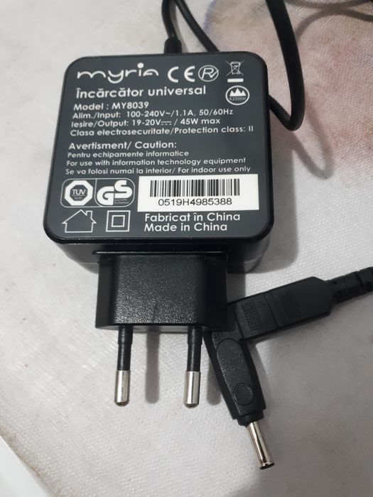 Încărcător universal pentru laptop, 19-20 v  45W/Myria