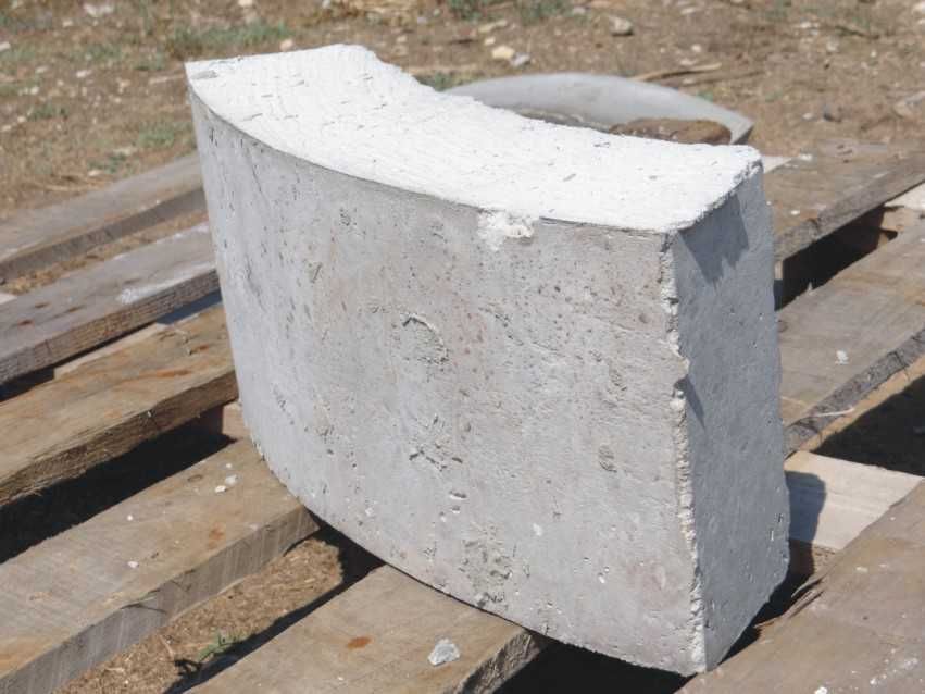 ИЗВИТИ бетонни Блокчета -КЛАДЕНЧОВИ за зидане на кладенци, шахти