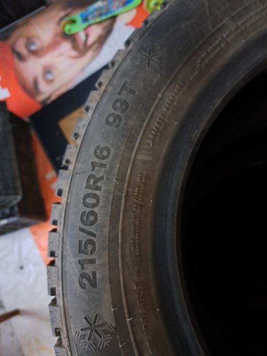 Продам шины комплект 215/60 R16