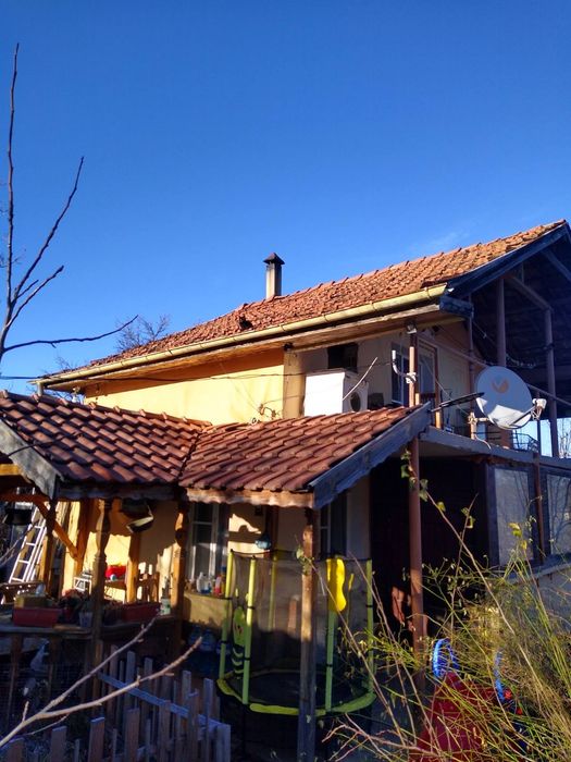 Вила в местността Деривол