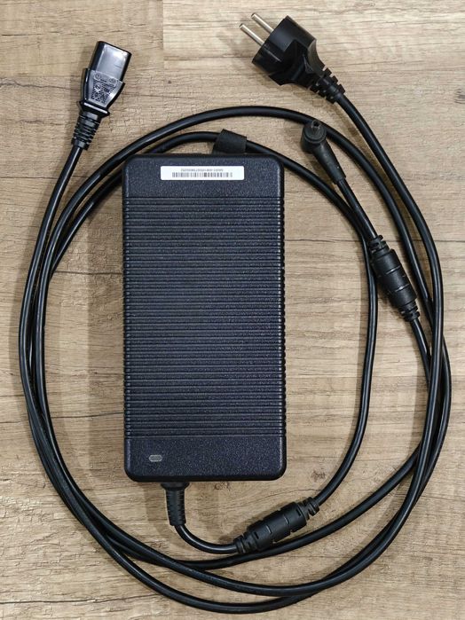 Ноутбук Asus ROG Strix GL702Z